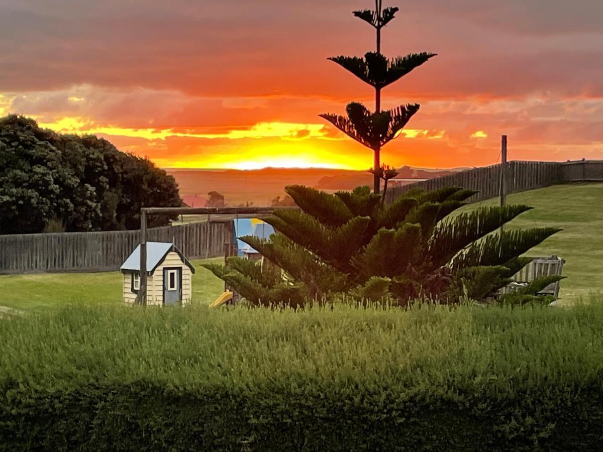 Sails - Elegant, Spacious Beach Villa Port Fairy Eksteriør bilde